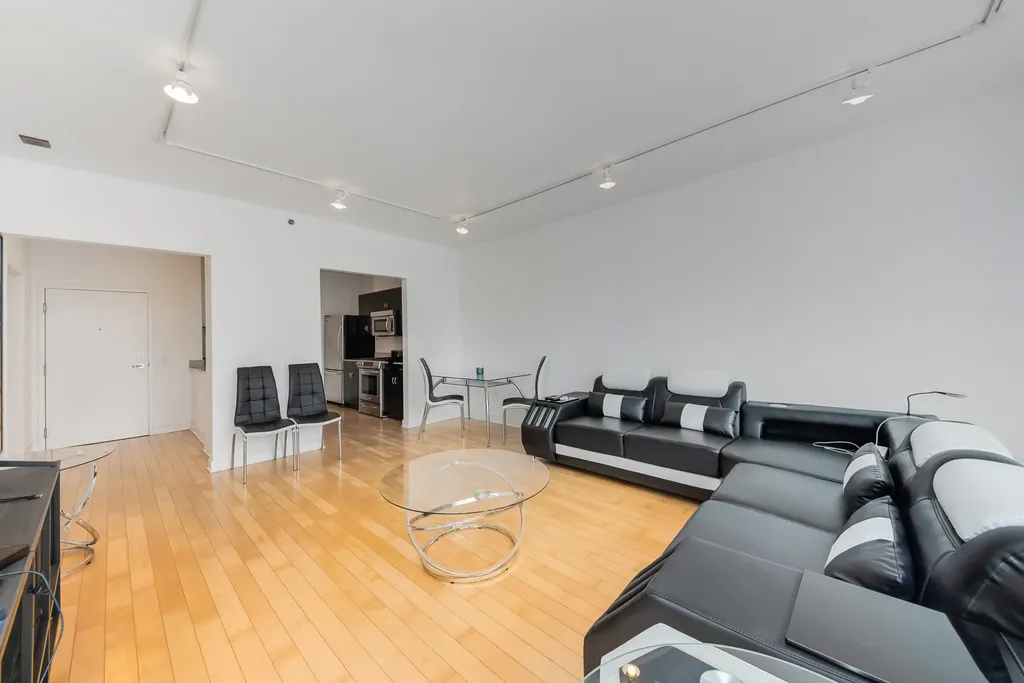 8 East Randolph Street Chicago IL 60601
