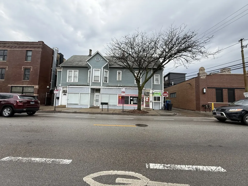 2606 North California Avenue Chicago IL 60647