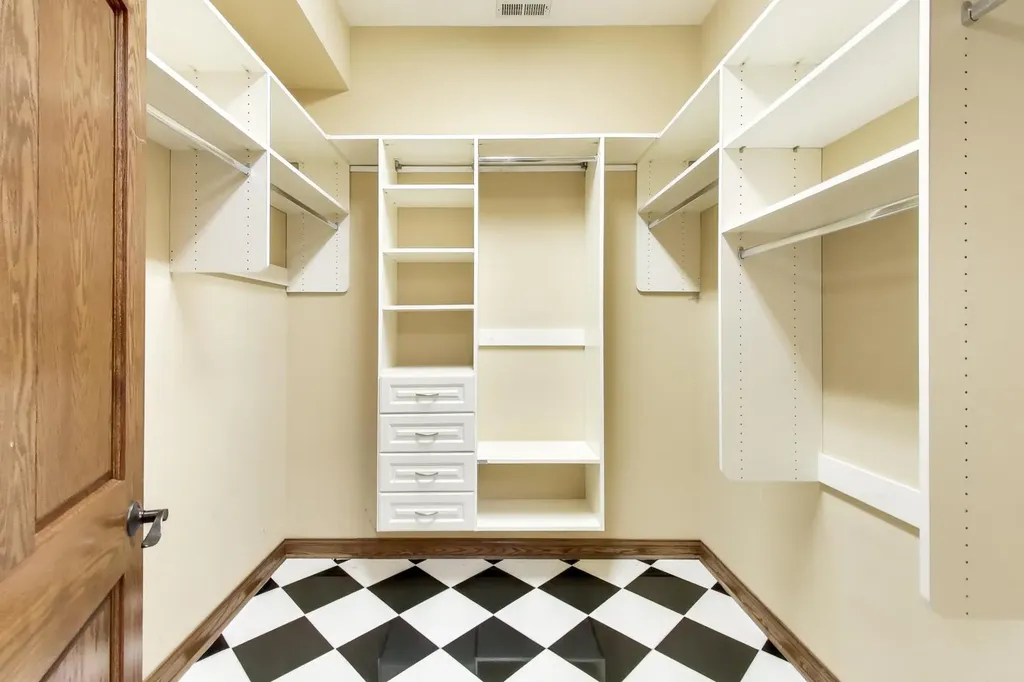 3914 West 51st Street Chicago IL 60632