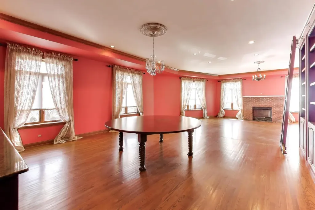 3914 West 51st Street Chicago IL 60632