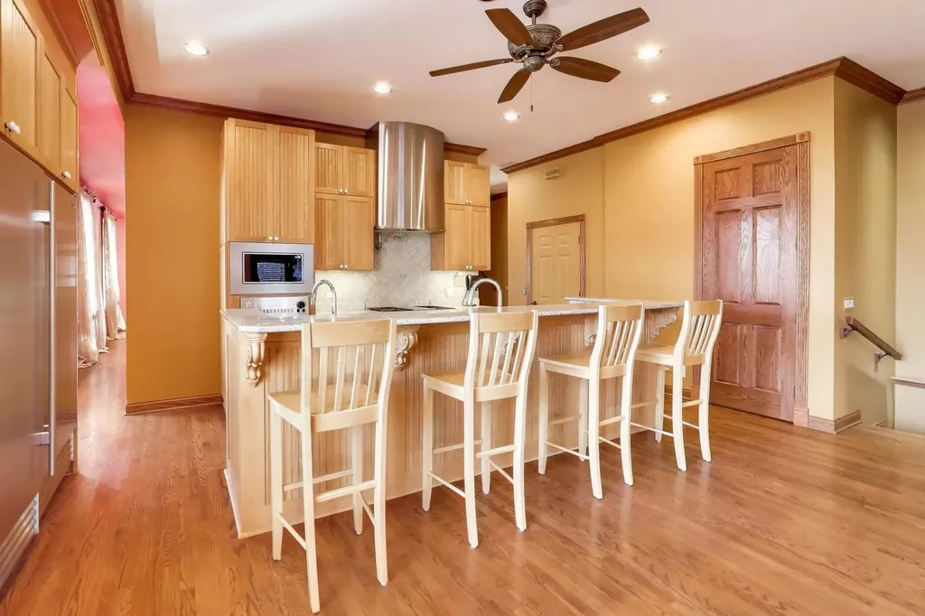 3914 West 51st Street Chicago IL 60632