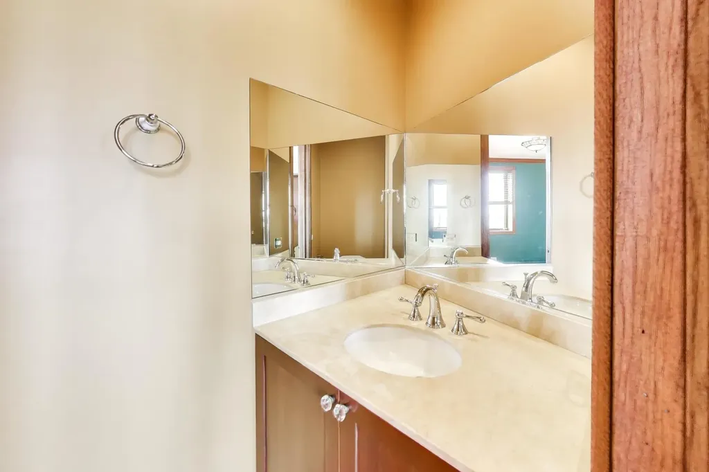 3914 West 51st Street Chicago IL 60632