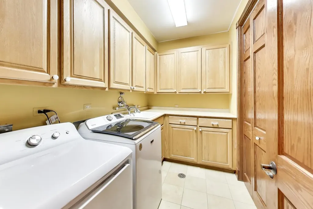 3914 West 51st Street Chicago IL 60632