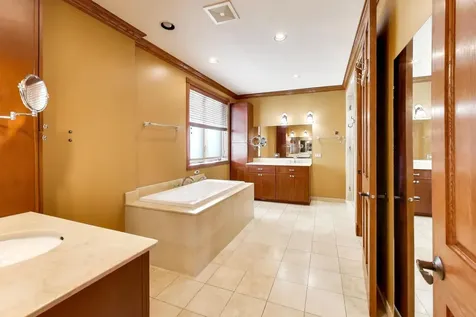 3914 West 51st Street Chicago IL 60632