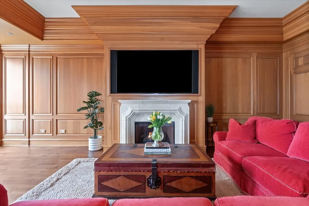 11 East Walton Street Chicago IL 60611