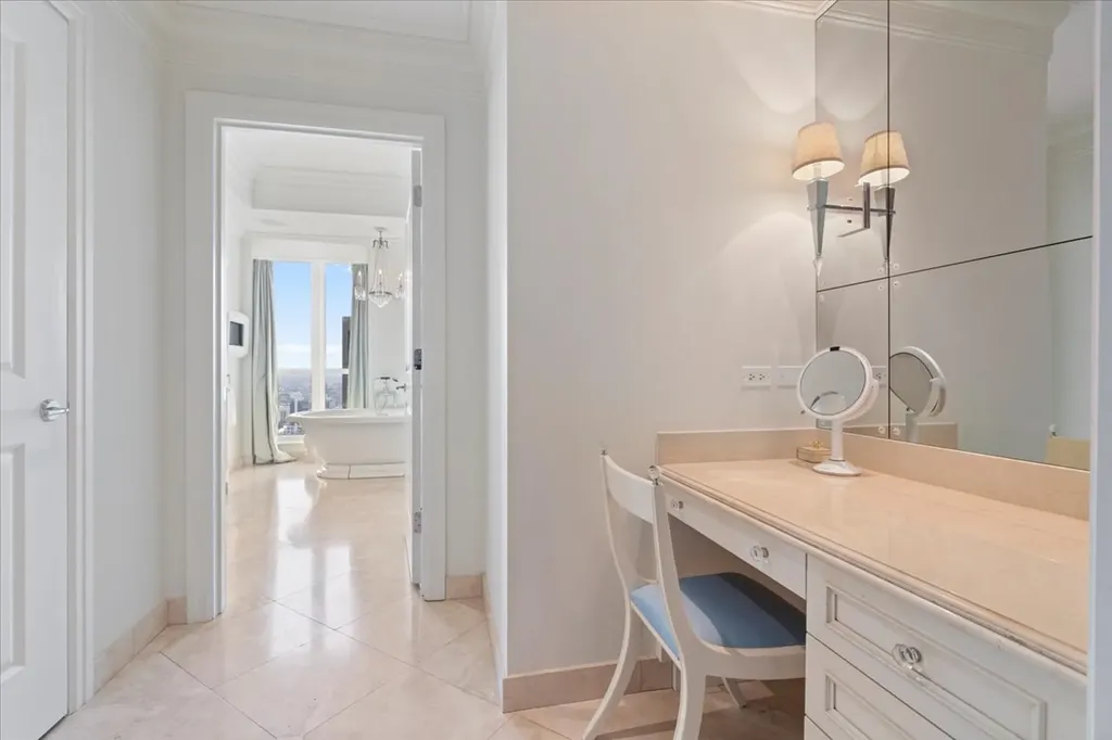 11 East Walton Street Chicago IL 60611