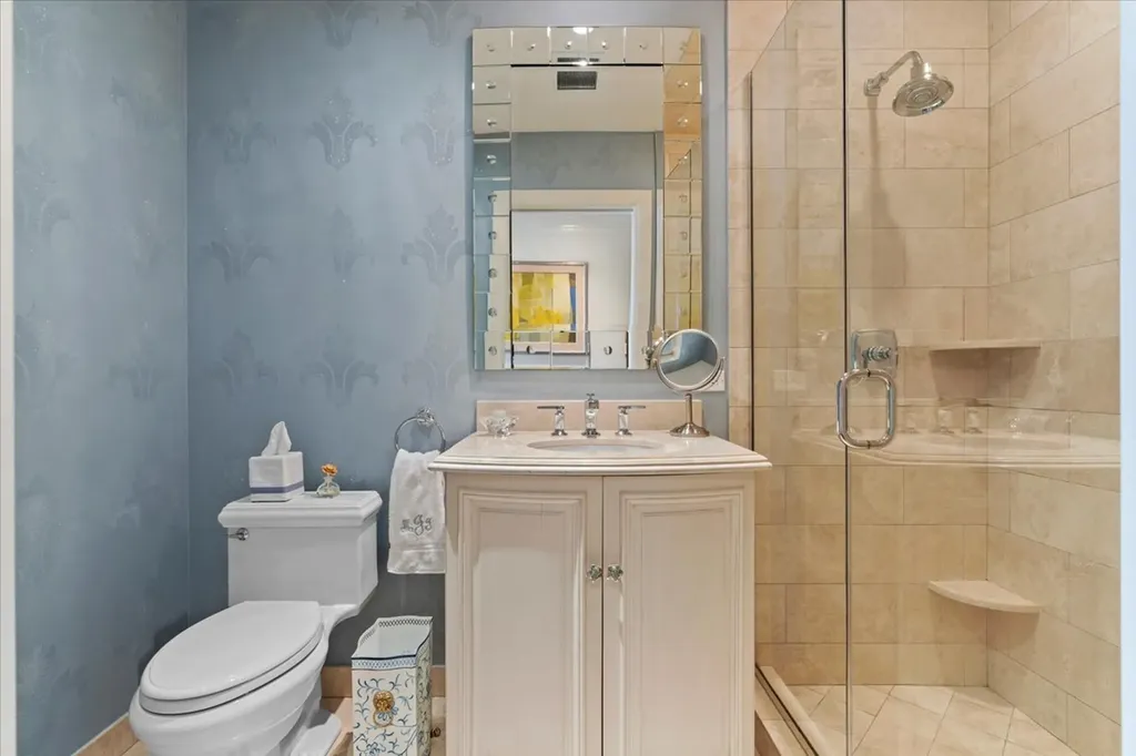 11 East Walton Street Chicago IL 60611