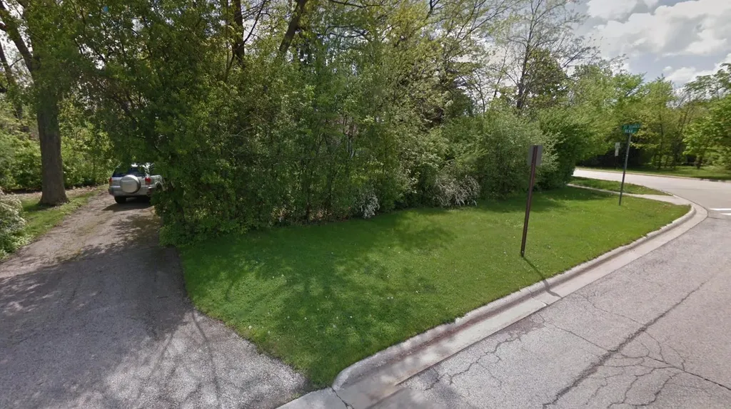761 Dean Avenue Highland Park IL 60035