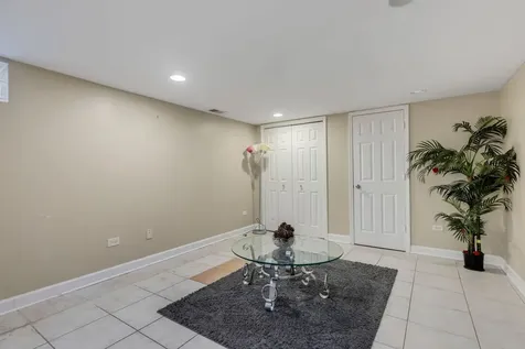 6128 North Kildare Avenue Chicago IL 60646