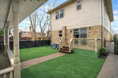 6128 North Kildare Avenue Chicago IL 60646
