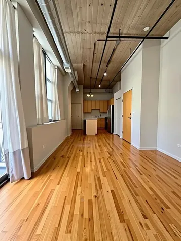 758 North Larrabee Street Chicago IL 60654