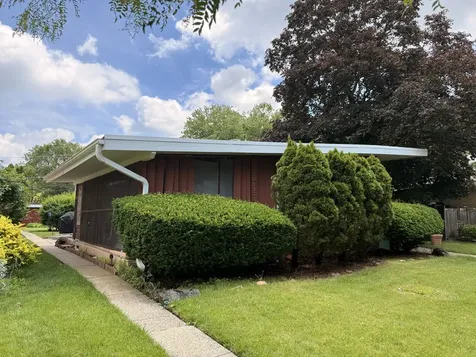 9111 Ewing Avenue Evanston IL 60203