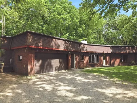 1584 Il Route 38 Franklin Grove IL 61031