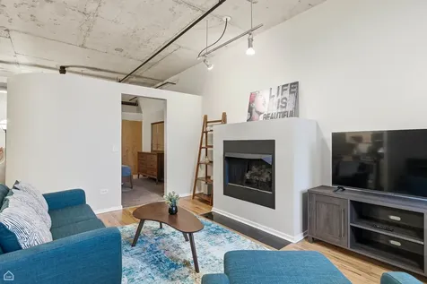 6 South Laflin Street Chicago IL 60607