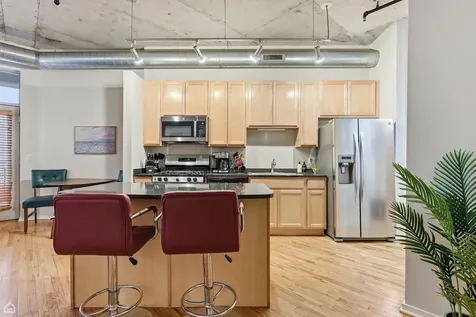 6 South Laflin Street Chicago IL 60607