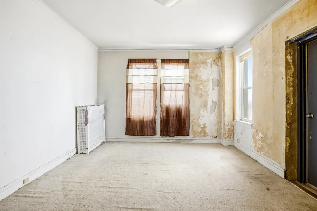 2666 East 73rd Street Chicago IL 60649