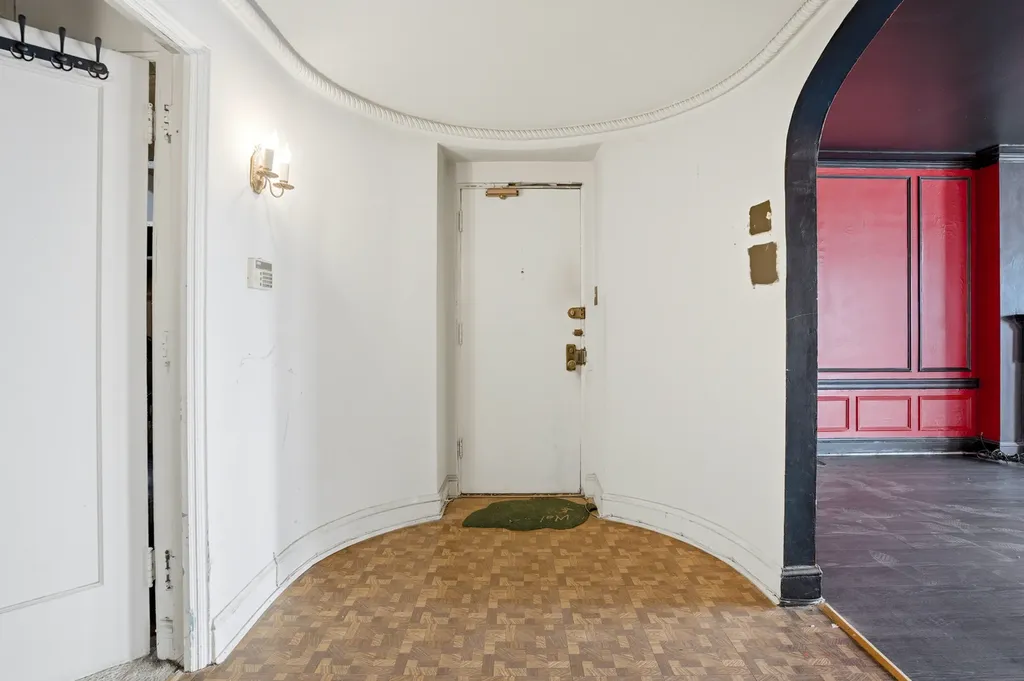 2666 East 73rd Street Chicago IL 60649