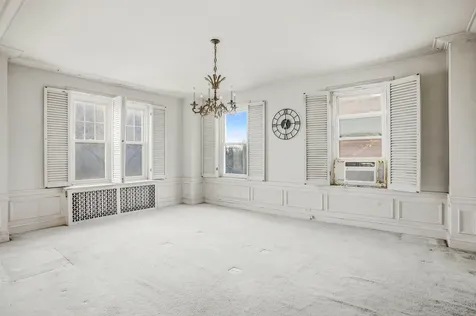 2666 East 73rd Street Chicago IL 60649