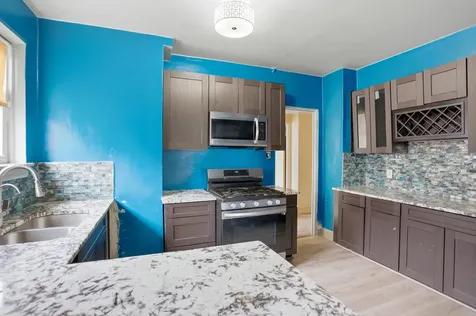 2666 East 73rd Street Chicago IL 60649