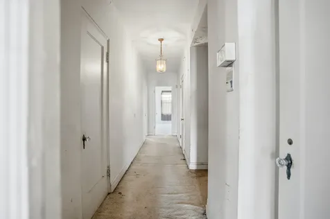 2666 East 73rd Street Chicago IL 60649
