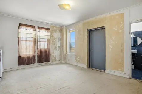 2666 East 73rd Street Chicago IL 60649