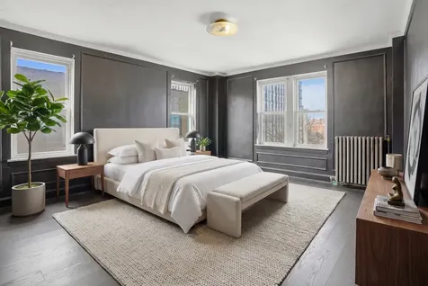2666 East 73rd Street Chicago IL 60649