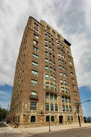 2666 East 73rd Street Chicago IL 60649