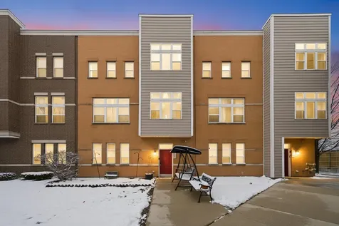 5244 West Hanson Avenue Chicago IL 60639
