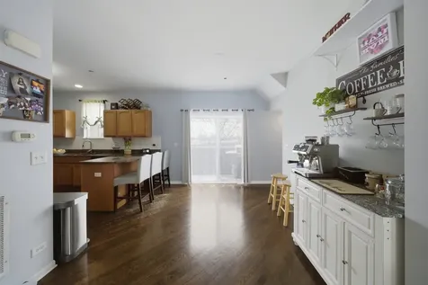 5244 West Hanson Avenue Chicago IL 60639