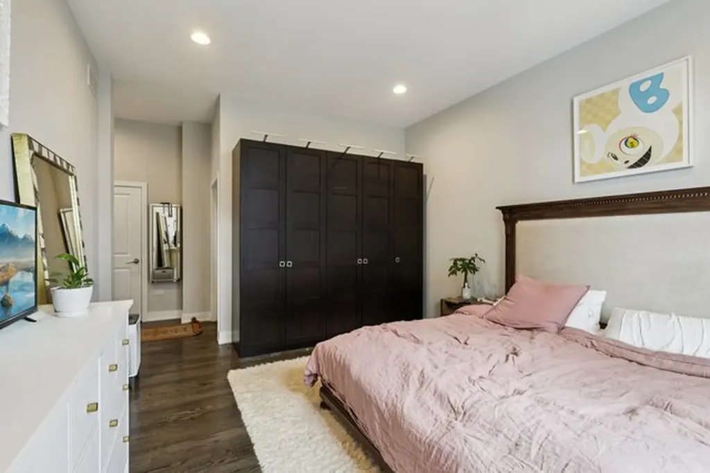 469 North Paulina Street Chicago IL 60622