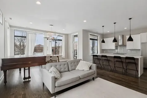 469 North Paulina Street Chicago IL 60622