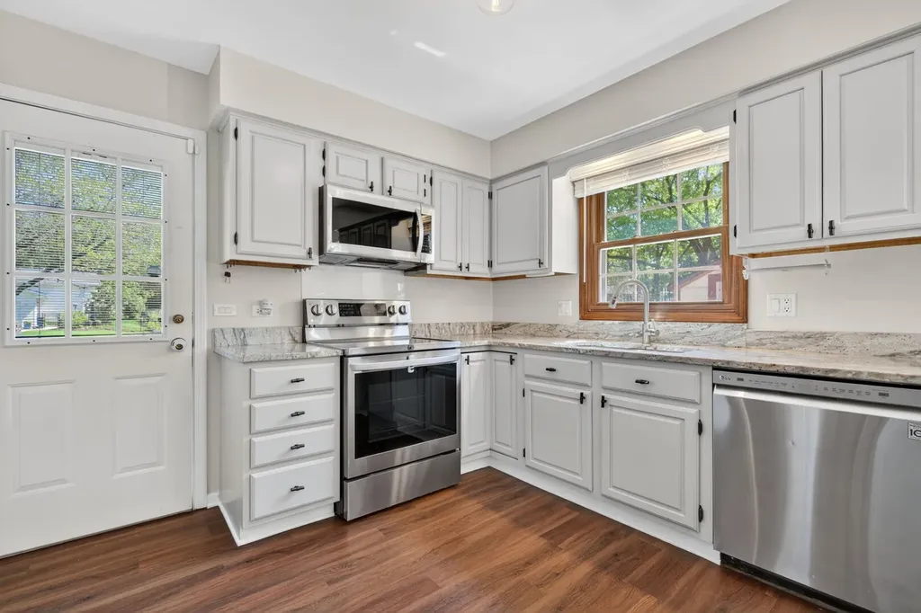 1105 Barcroft Court Naperville IL 60540