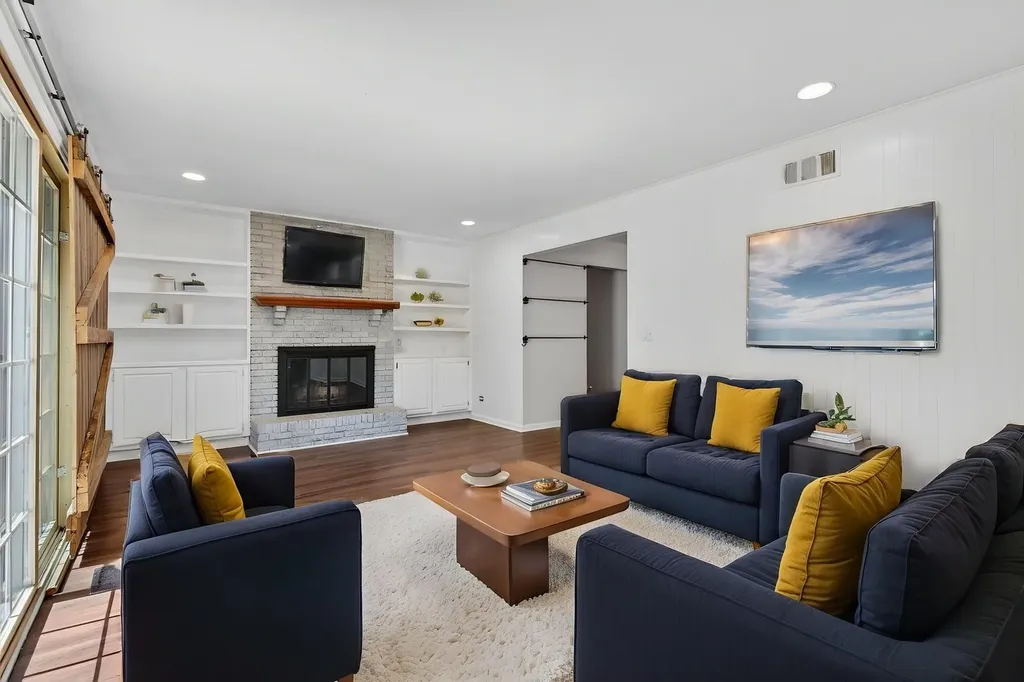 1105 Barcroft Court Naperville IL 60540