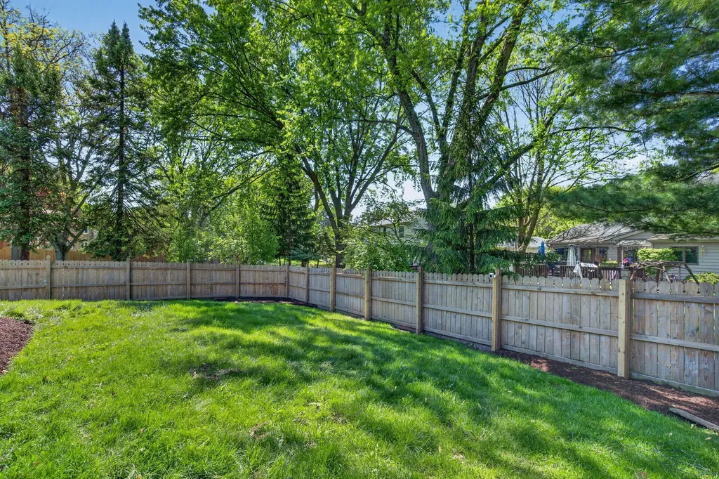 1105 Barcroft Court Naperville IL 60540