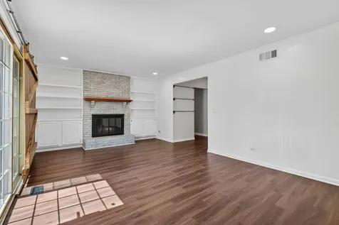 1105 Barcroft Court Naperville IL 60540