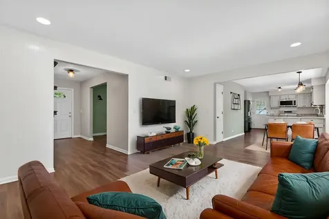 1105 Barcroft Court Naperville IL 60540