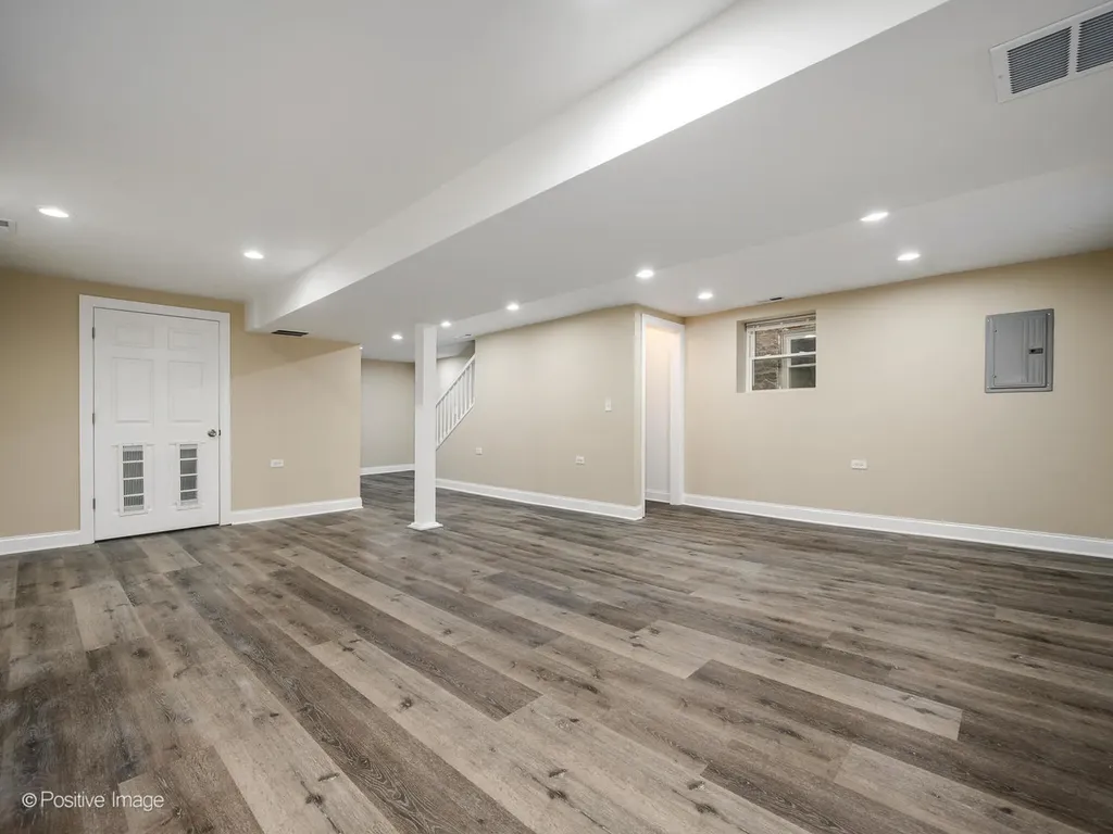 4530 West Maypole Avenue Chicago IL 60624