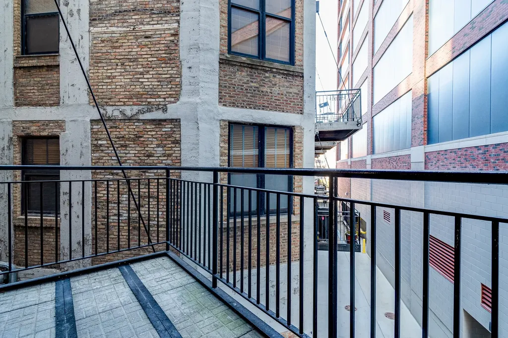 215 North Aberdeen Street Chicago IL 60607