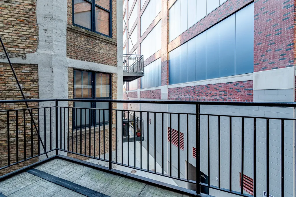 215 North Aberdeen Street Chicago IL 60607