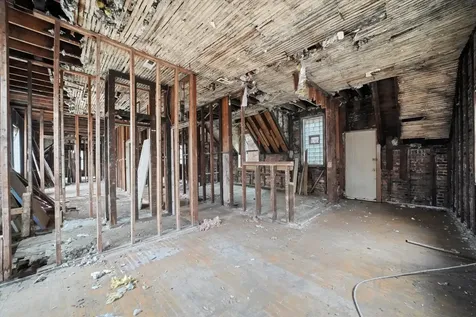 5930 South King Drive Chicago IL 60637