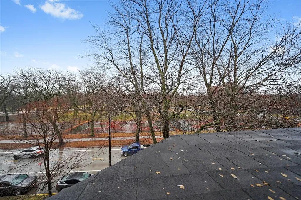 5930 South King Drive Chicago IL 60637