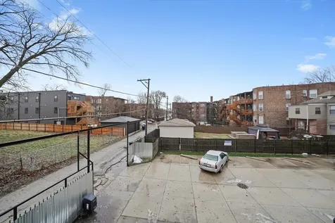 5930 South King Drive Chicago IL 60637