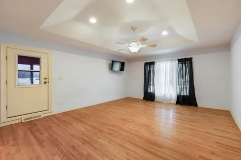 1449 South Shore Court Barrington IL 60010
