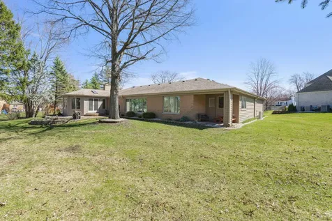 1449 South Shore Court Barrington IL 60010