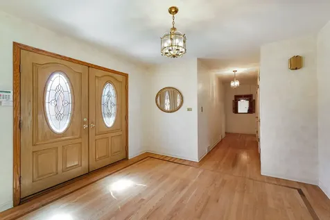 1449 South Shore Court Barrington IL 60010