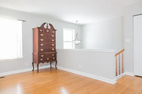 3138 Taunton Street Elgin IL 60124