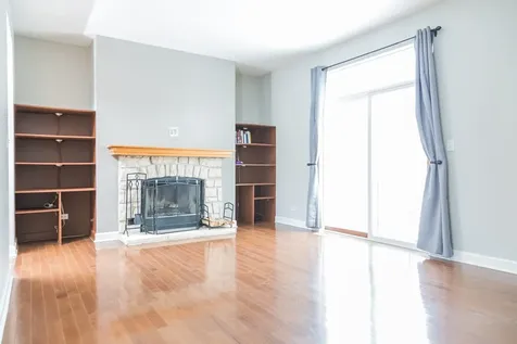 3138 Taunton Street Elgin IL 60124