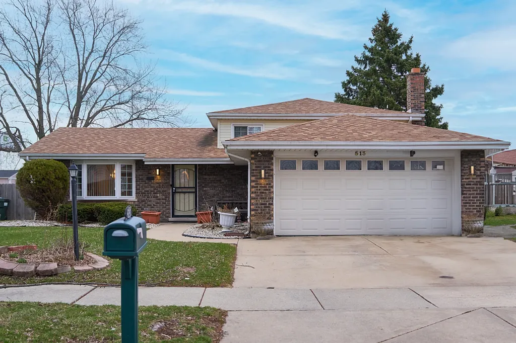 513 South Harper Avenue Glenwood IL 60425
