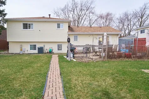 513 South Harper Avenue Glenwood IL 60425