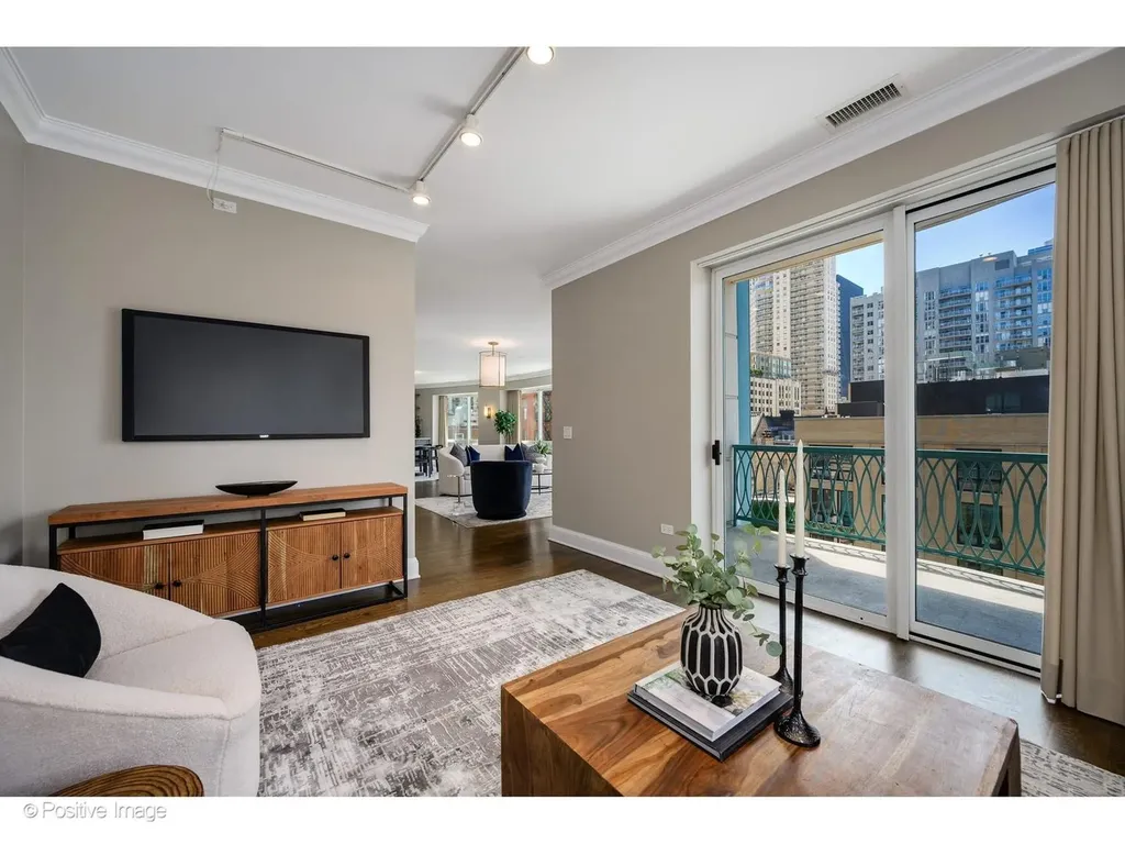 60 West Erie Street Chicago IL 60654